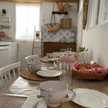 Charming Air-Conditioned One-Bedroom 150M From Cavaliere Beach Le Lavandou Eksteriør billede